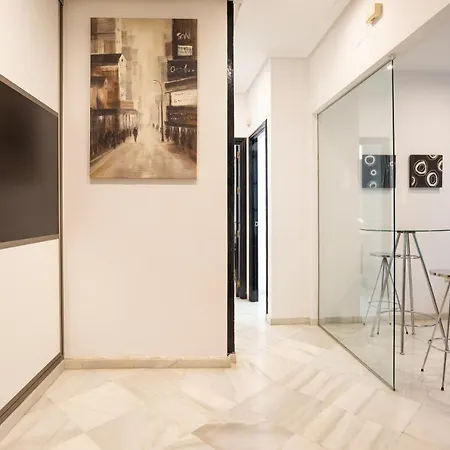 Urbe10 Cister 1 Bedroom Малага
